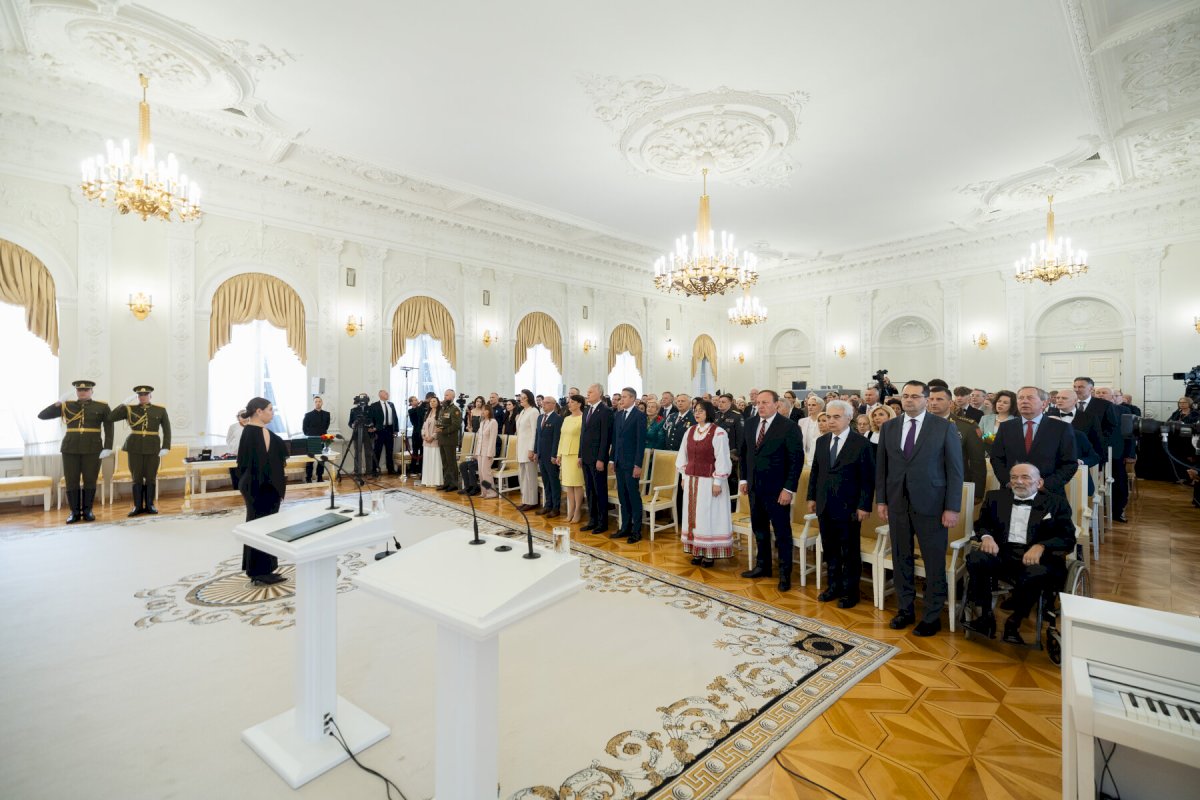 Valstybės dienos proga apdovanoti nusipelniusieji Lietuvos švietimui, mokslui ir sportui