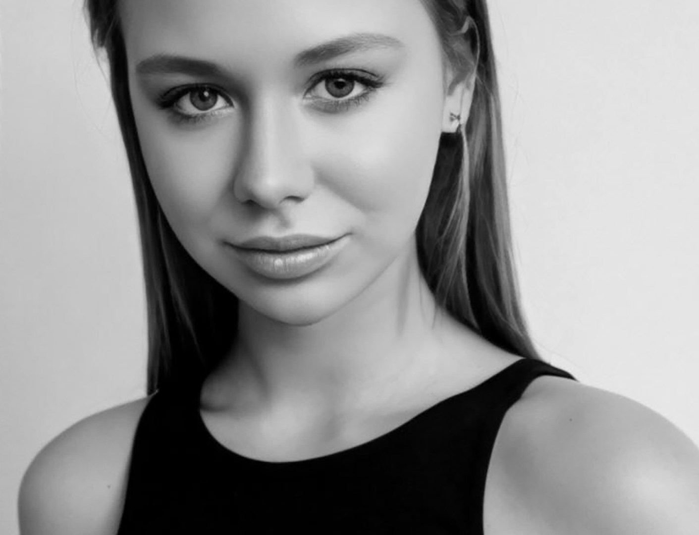 23 metų Rusijos stiuardesė buvo nuteista septynerius metus kalėti po to, kai pasakė, kad išvirs arbatos Ukrainos kariams