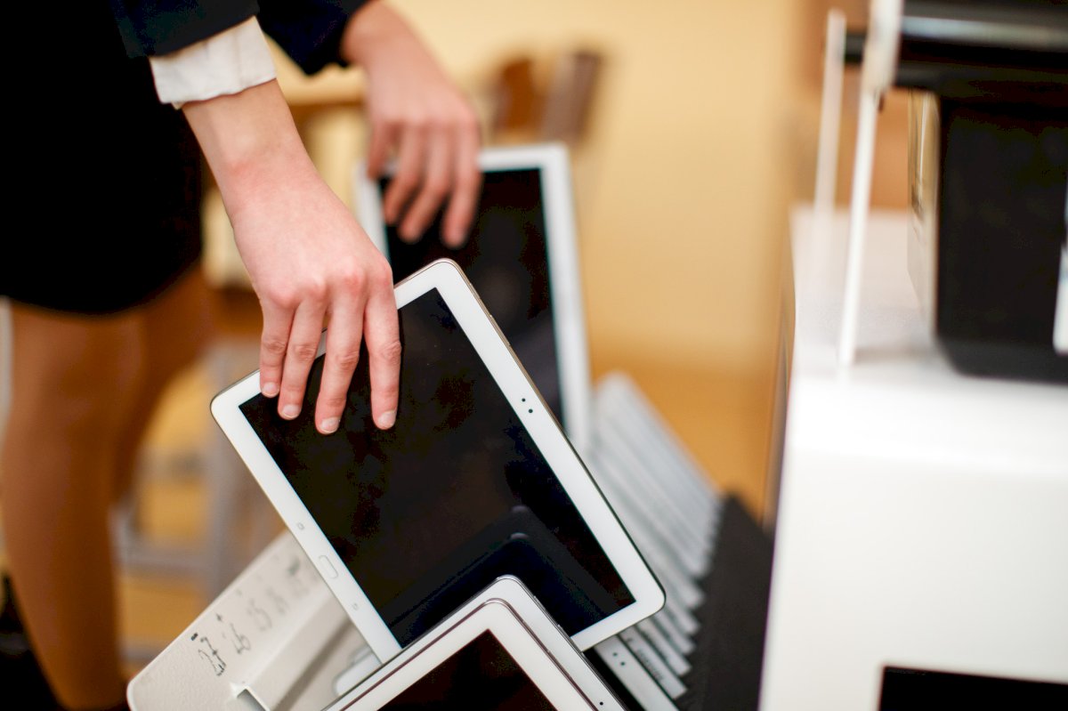 Tai padės kiekvienai mokyklai nusistatyti savo DI naudojimo taisykles