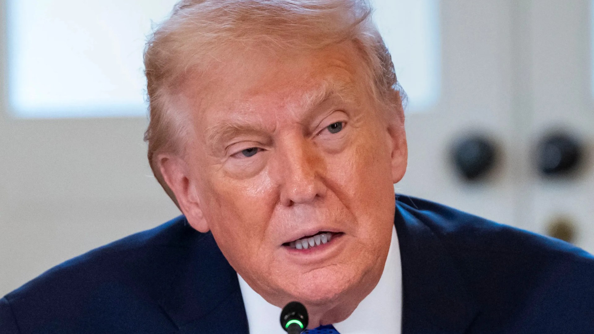 Trumpas „įsakė specialiųjų pajėgų vadams parengti invazijos į Grenlandiją planą“ po „stulbinančios“ Maduro gaudymo sėkmės