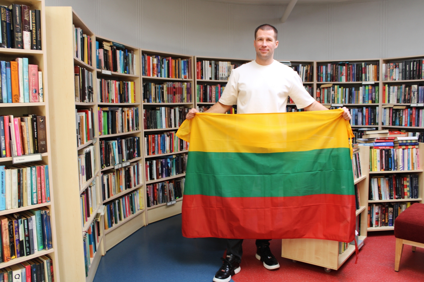 Drąsa siekti viršūnių: susitikimas su alpinistu Justu Narkevičiumi