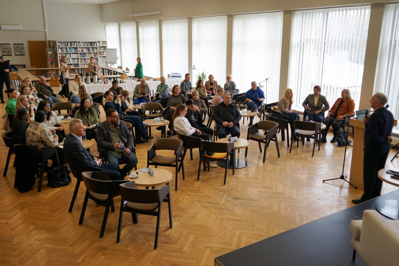 Kultūros įstaigos: konkurentai ar partneriai?