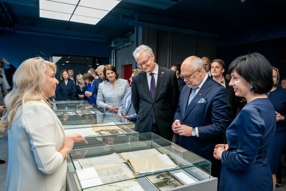 Lietuvos ir Estijos vadovai apsilankė Lietuvos valstybės naujajame archyve